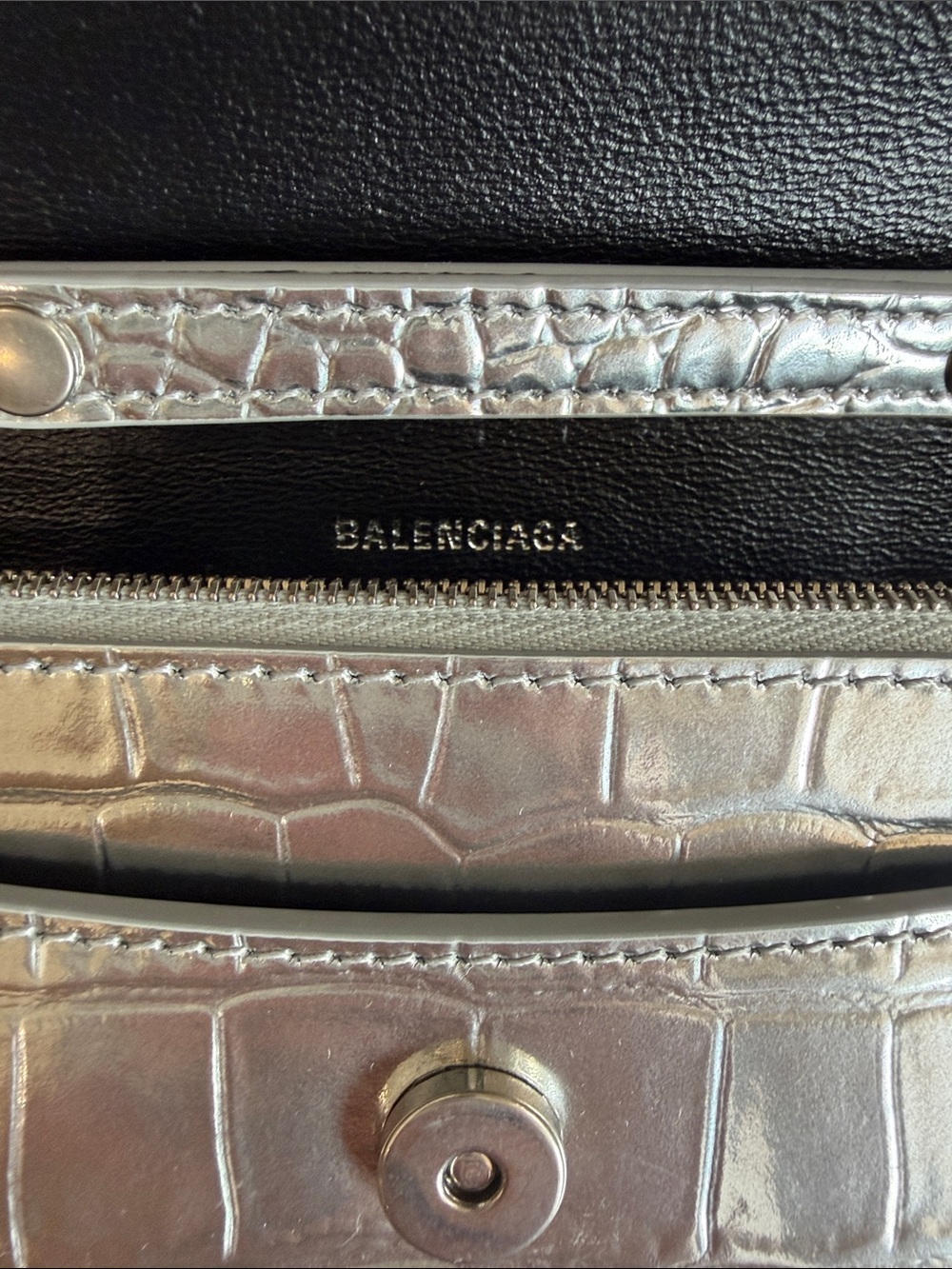 Balenciaga Metallic Silver Croc-Embossed 'B' Shoulder Bag - Picture 5 of 6